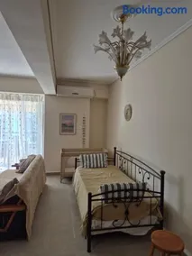 Sea View Artaki Apartment - Image 4