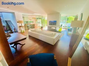 Portugal Holidays Villa - Image 1