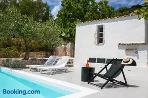 Bohemian Retreat Kefalonia - Image 4