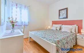 1 Bedroom Awesome Apartment In Kustici - Image 3