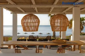 Beachfront Villa Crystalia - Image 4