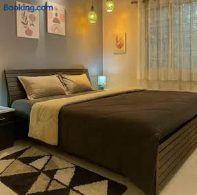 Aasmana 2BHK Bungalow with open air jacuzzi - Image 3