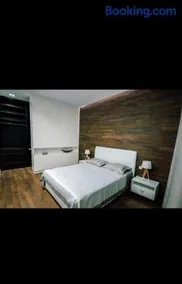 King David Cosy 2 Bedroom Apartment - Image 3