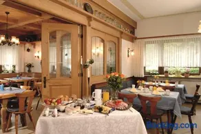 Landhaus-Pension Zum Waffenschmied - Image 4