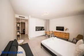 Ponti Cozy Apartment - Private Parking available, Near Navigli, Romolo Metro and Duomo - Image 1