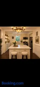 The Historic Colombia Manor, Near Washington DC, - Image 1