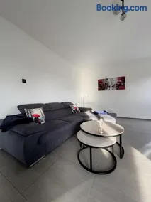 ParisApartment in Homburg Modern, Neu & Elegant - Image 4