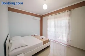 Fjori's Apartments - Image 3