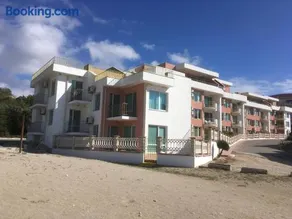 Sea Paradise Apartment Complex - Image 1