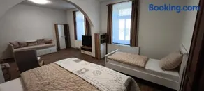 Apartment 3 - Image 1