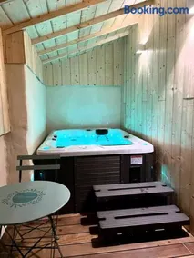 La Merlère : Gîte de charme & Jacuzzi - Image 3