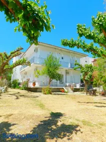 Κωνσταντίνος Έλενα Studios - Image 1
