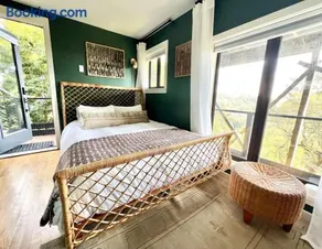 Muir Woods Studio, Bay Views & Private Deck - Image 1