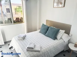 Apartamento segunda línea piscina frente al mar - Image 2