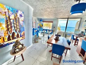 Espectacular Apto remodelado, de lujo y a pie de Playa con vista al mar - Image 1