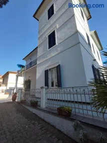 Marina Azzurra VistaMare - HiTuscany - Image 4