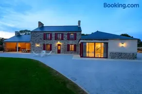 Domaine le St Georges - Piscine - Image 3