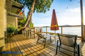 SALT COTTAGE Waterfront Guest House with Superb Views - Image 3