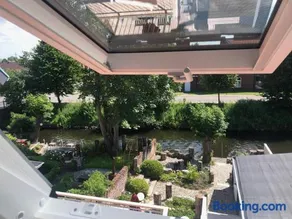 Grachtenhaus für deine Auszeit - Image 1