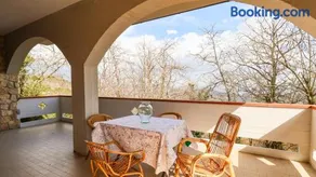 Country Mountain Apartment - Wi-Fi, Free Parking - Image 2