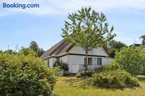 Lovely Holiday Flat Close To The Beach - Image 2
