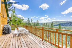 Beautiful sunlit home with fast WiFi wood stove washer&dryer foosball - Image 1