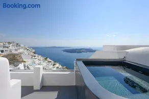 Hommage Suites With Caldera View & Hot tub - Image 3