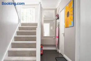 Bright, Restful Coach House in Central Sevenoaks - Image 4