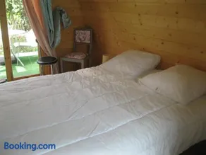 Chalet fleuri - Image 1