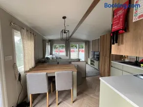 The Orchards modern caravan - Image 2