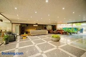 Royal Studio Golf Course Road - Image 2