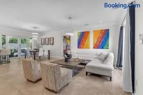 Dreampoolhousemiami - Image 3