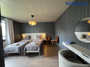 ZeiNour Rooms in Åmål - Image 1