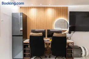 S Hotel - Image 2