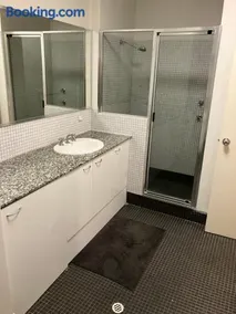 Great Place in Perth CBD - 2 bedrooms - parking included - Image 5