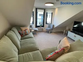 Waverley Apartments - The Wedge - Image 3