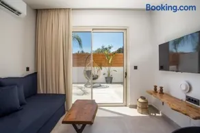 Aura Luxury Villas - Image 1