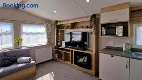 Brookside Holiday Retreat, West Sands - Image 4