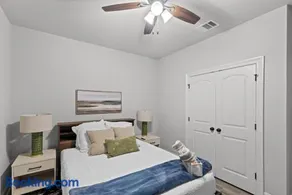 Aurora Haven - TV in each room - Image 3