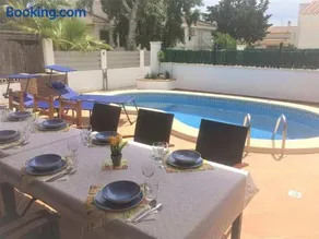 Casa en la playa con piscina privada, wifi, aire opcional, mascotas bienvenidas. - ES-184-40 - Image 1