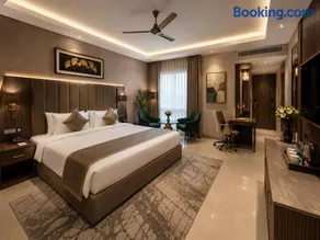 Crestmont Sunshine Hotel - Image 3