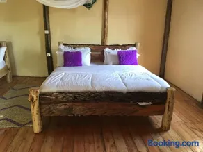 Migogo Gorilla Lodge - Image 5
