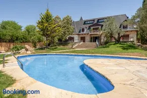 Stone Manor Pool Garden Garraf Near BCN - Image 2