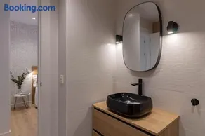 AH Room4You Oviedo by Asturias Holidays - Image 2