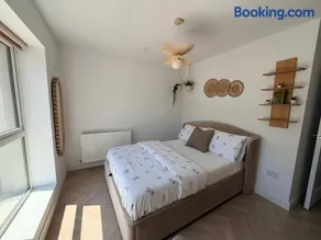 Double Ensuite Room, Bray - Image 1