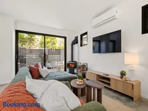 Stone River Villa 2 - Private Escape - Heated Pool - Image 2
