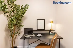 GuestReady - Fownes Street - Image 1