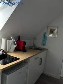 Zimmer mit Küche und Bad - Image 1