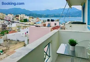 Lilis Apt in Center with Sea View - Image 2