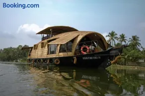 Traditional Luxury Houseboat Island of Hope -Alleppey - Image 1